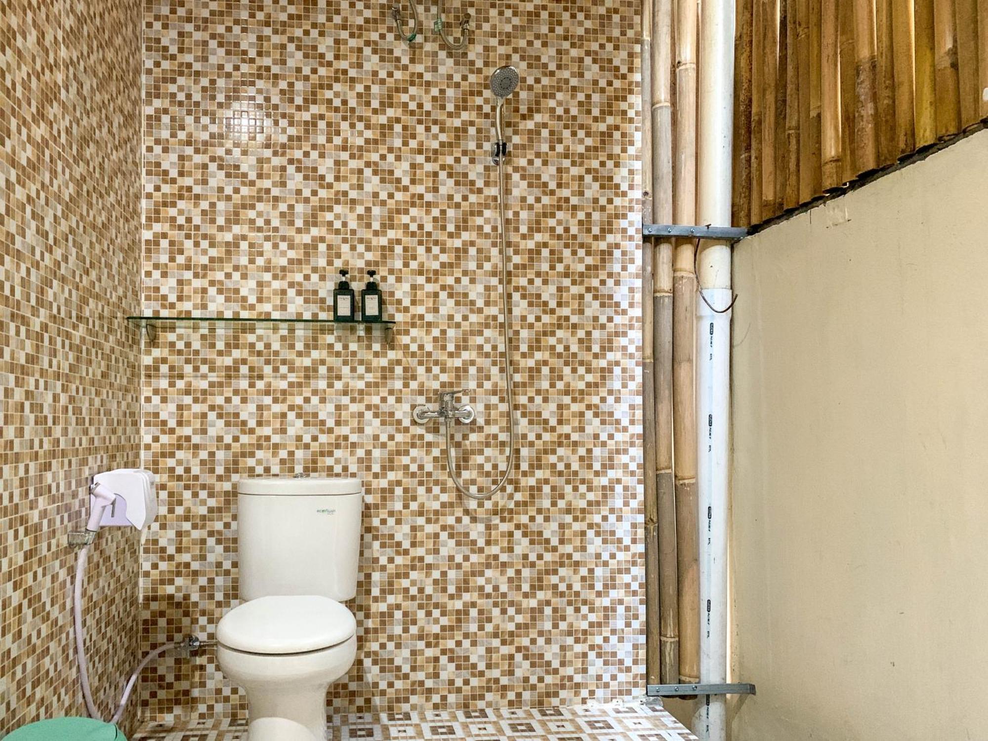 Candra Loka Studio & Apartment By The Loka Керобокан Екстер'єр фото
